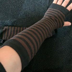 Fingerless gloves Brown and black striped
